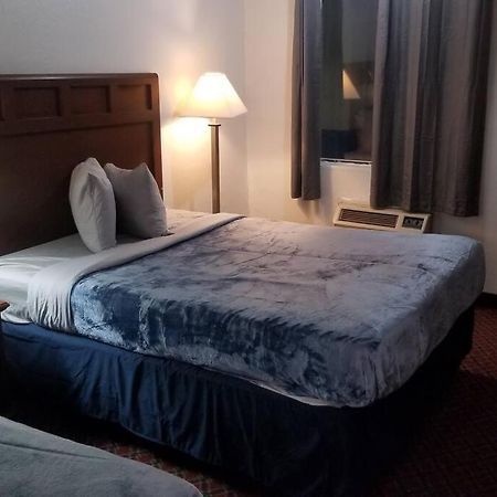 Hotel 2 Queen Beds Hotel Room 222 Wi-Fi Hot Tub Booking Stillwater Extérieur photo